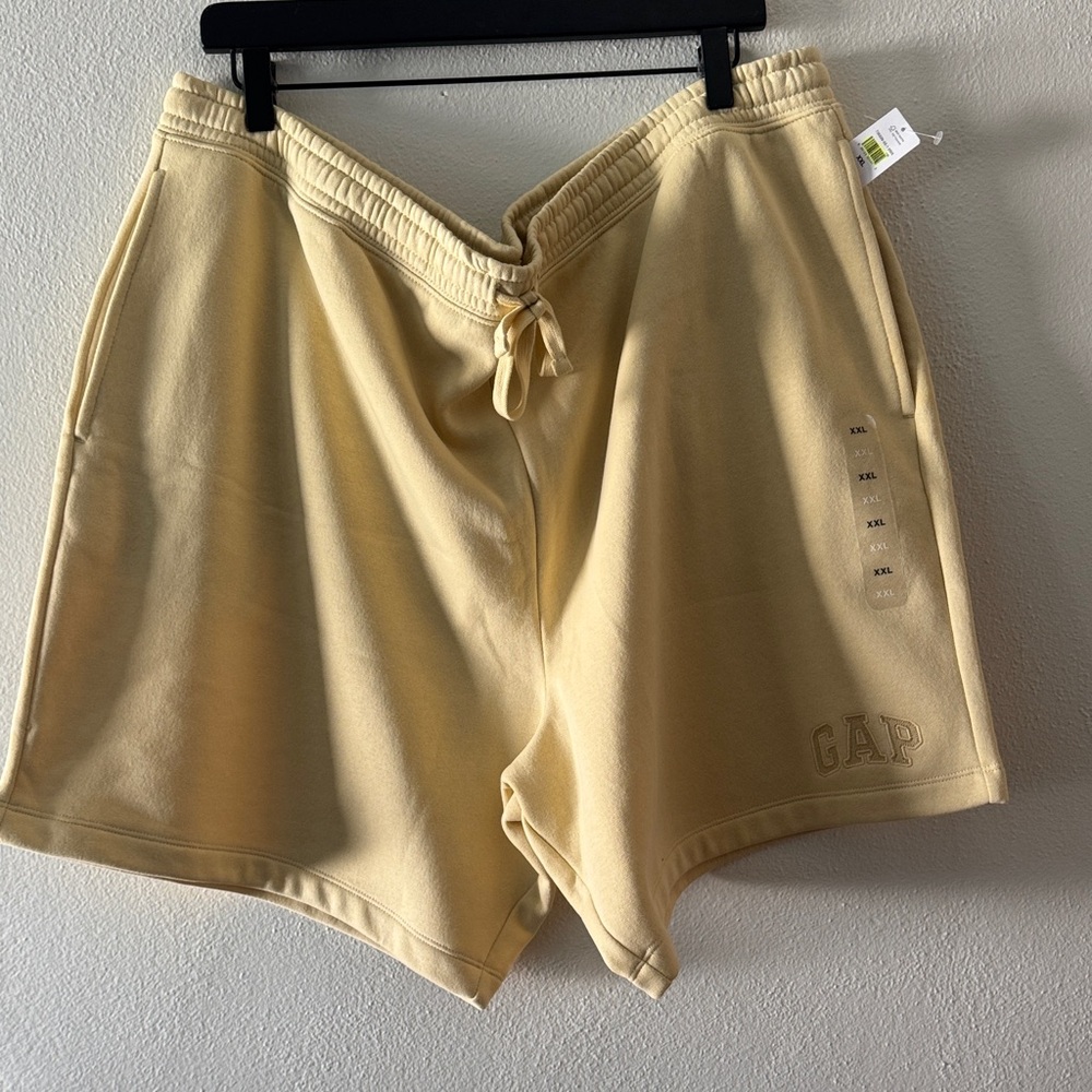 GAP Women's Tan Athletic Shorts